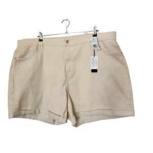 Black Tape Women's Cream/Off-White Denim Shorts Rolled Size 22